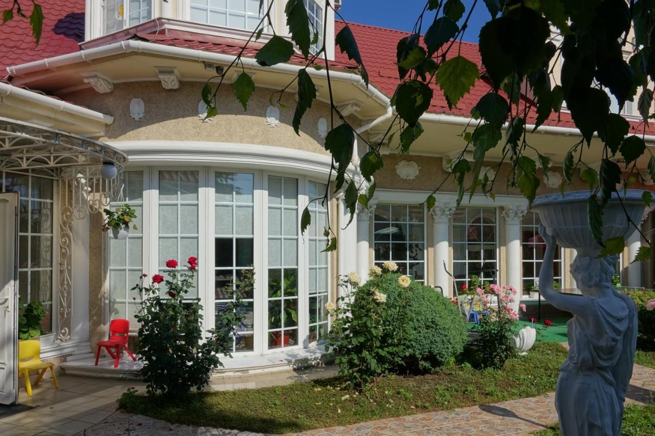 White House Apartments Odessa Eksteriør bilde