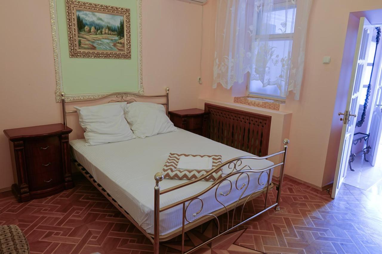 White House Apartments Odessa Eksteriør bilde